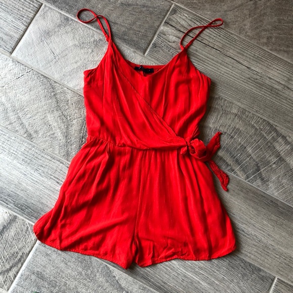 Romper - Picture 1 of 3